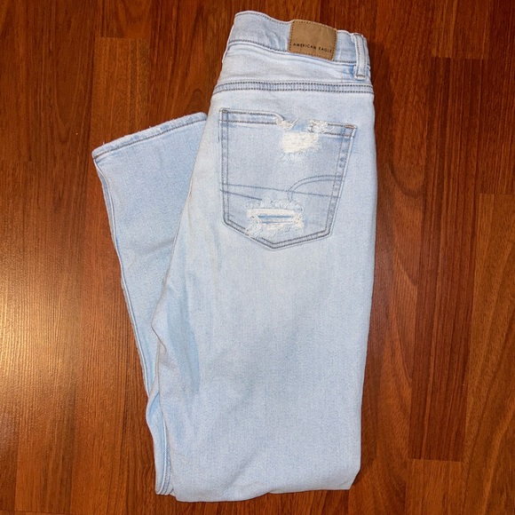 America Eagle Mom Jeans - Picture 2 of 4